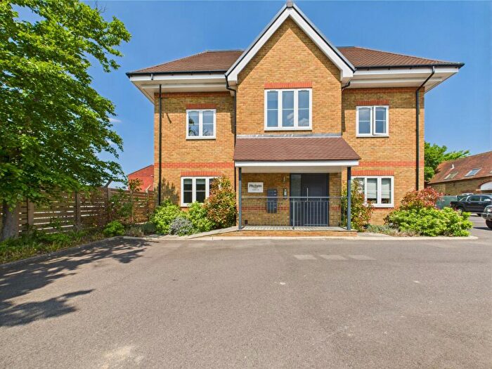 2 Bedroom Apartment To Rent In Pitchers Yard, A Summers Road, Burnham, Bucks, SL1