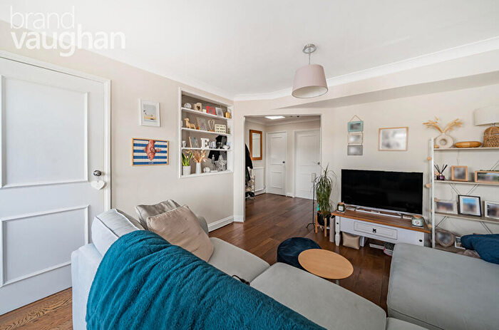 2 Bedroom Flat To Rent In Portland Place, Brighton, BN2