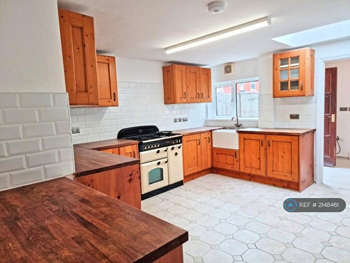 4 Bedroom Terraced House To Rent In Harvey Road, Birmingham, B26