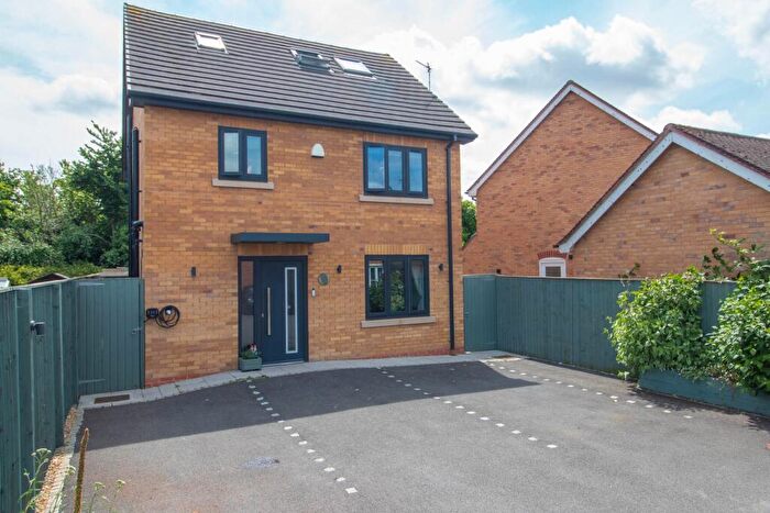 4 Bedroom Detached House For Sale In Juniper Court, Hoole, Chester, CH2