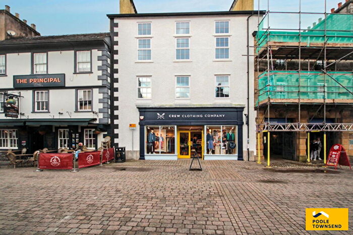 2 Bedroom Flat To Rent In Flat Jubilee Apartments Market Place Kendal, LA9