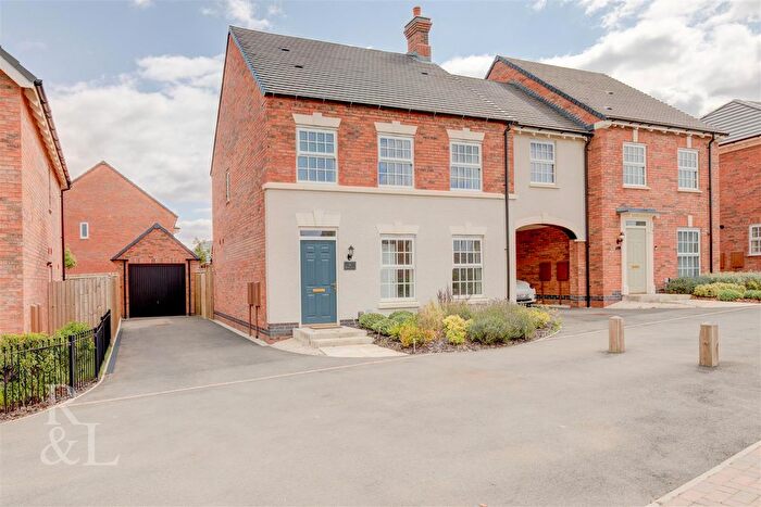 3 Bedroom Detached House For Sale In Woolley Avenue, Hugglescote, LE67