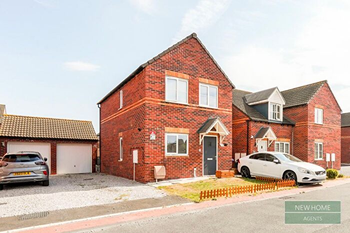 3 Bedroom End Of Terrace House For Sale In Oxford Street, Thorne, Doncaster, DN8
