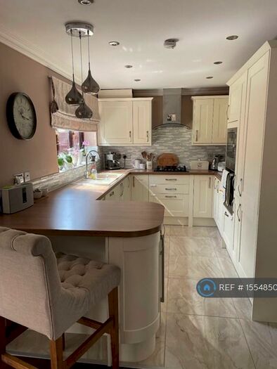 4 Bedroom Detached House To Rent In Highfields Close, Bristol, BS34