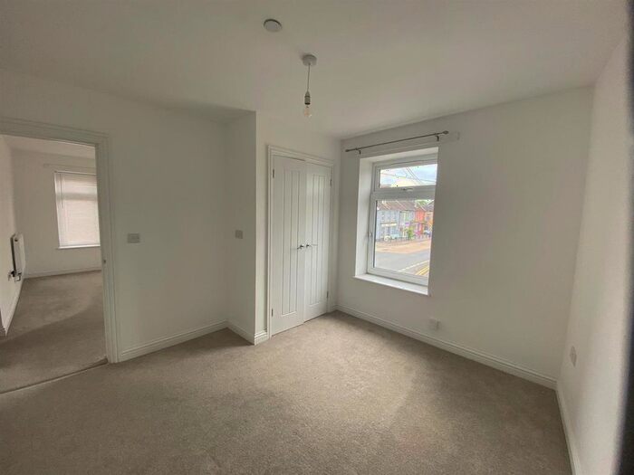 2 Bedroom Flat To Rent In Corvus Terrace, St. Clears, Carmarthen, SA33