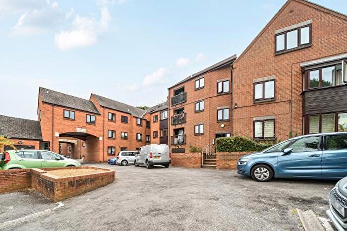 1 Bedroom Flat To Rent In Britannia Road, Banbury, OX16