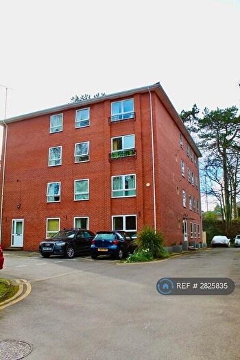 2 Bedroom Flat To Rent In Old Station Drive, Cheltenham, GL53