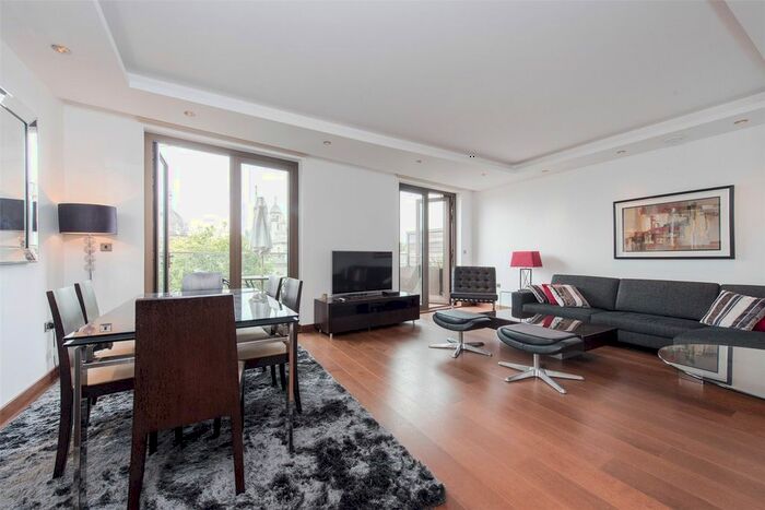 2 Bedroom Flat To Rent In St. Dunstans House, - Fetter Lane, London, EC4A