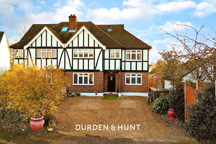 4 Bedroom Semi Detached House For Sale In Meadow Walk, London, E18