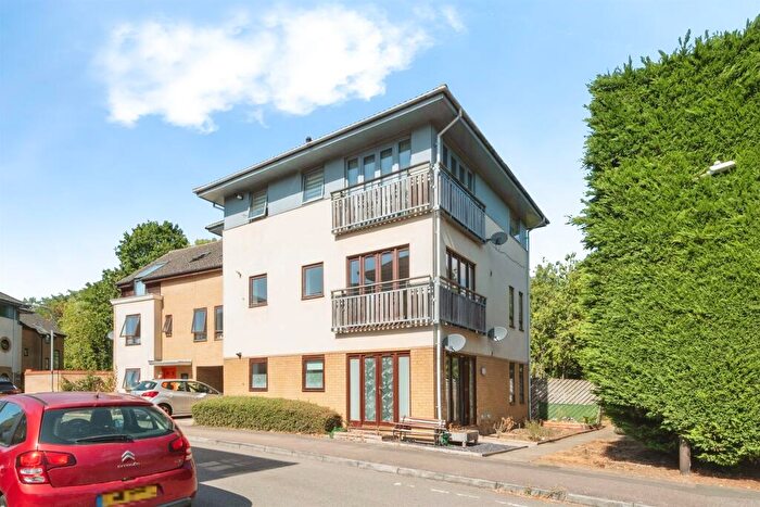 2 Bedroom Apartment For Sale In Howitt Drive, Bradville, Milton Keynes, MK13