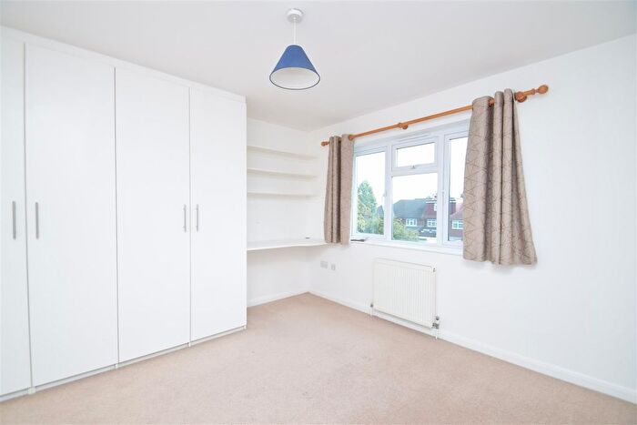 5 Bedroom Semi-Detached House To Rent In Albury Drive, Pinner, HA5