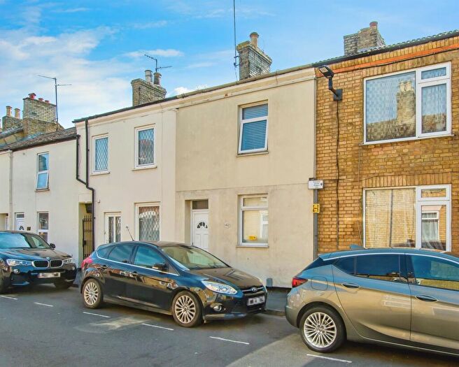 3 Bedroom Terraced House For Sale In Whitsed Street, Peterborough, PE1