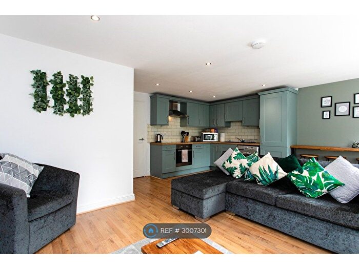 2 Bedroom Flat To Rent In Portland Road, Newcastle Upon Tyne, NE2