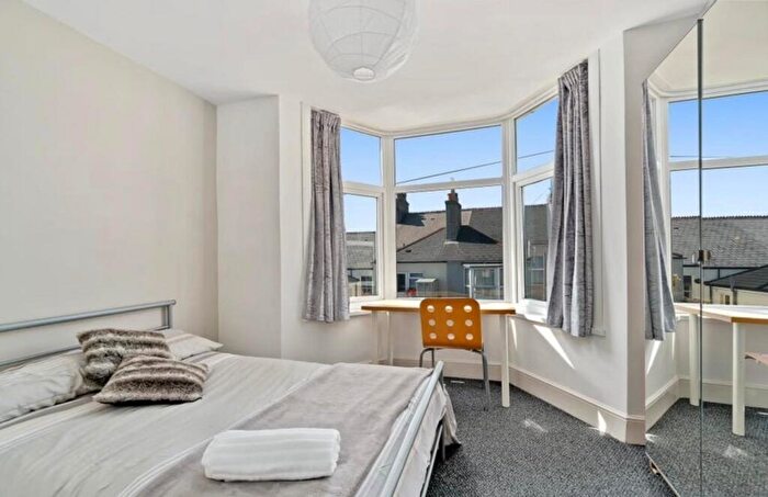 6 Bedroom Terraced House To Rent In Chaddlewood Avenue, Plymouth, PL4