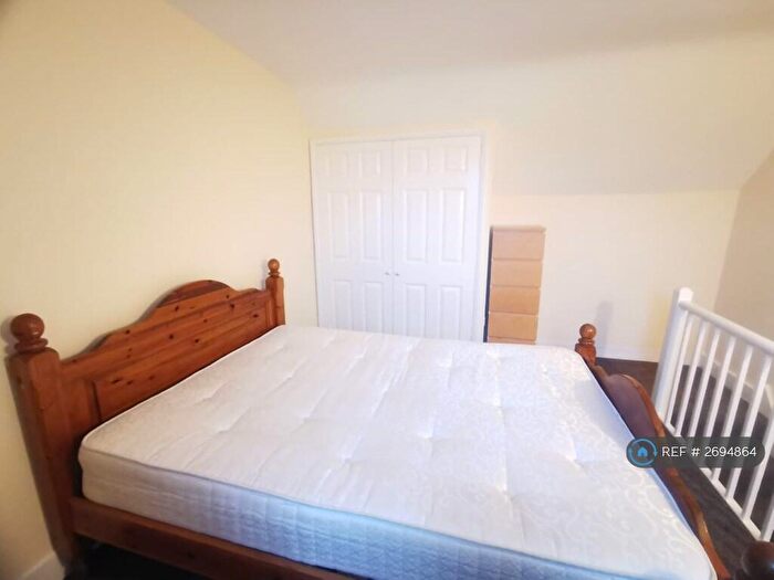 1 Bedroom Flat To Rent In Hart Street, Reading, RG1