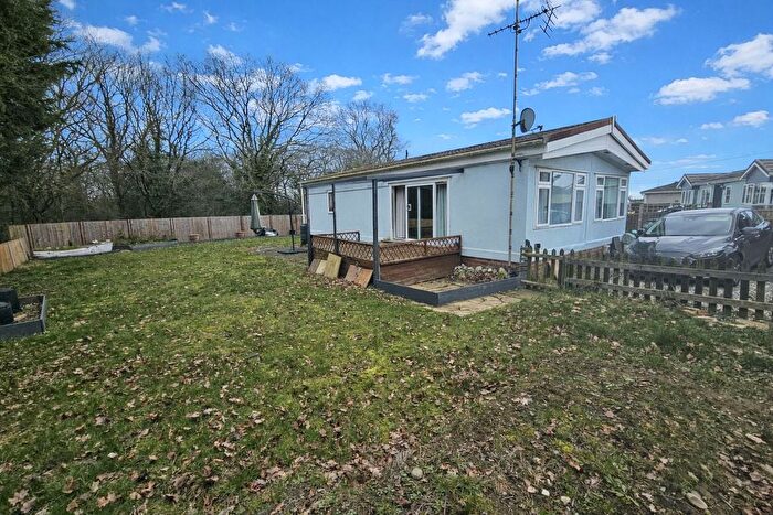 2 Bedroom Park Home For Sale In Hockley Park, Lower Road, Hockley, SS5