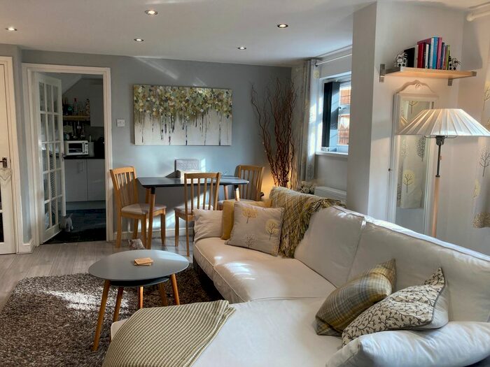 2 Bedroom Cottage To Rent In Mowsley Road, Husbands Bosworth, Leicester, LE17