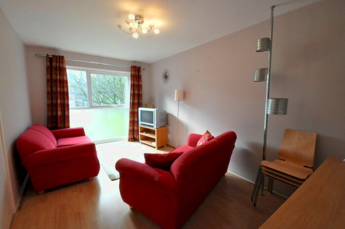 1 Bedroom Flat To Rent In Southcote Road, Reading, RG30