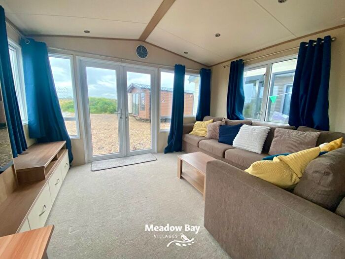 3 Bedroom Park Home For Sale In Manor Road, Hayling Island, PO11