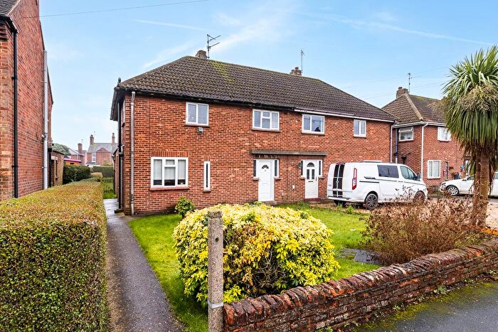3 Bedroom Semi Detached House For Sale In Chestnut Avenue, Spalding, PE11