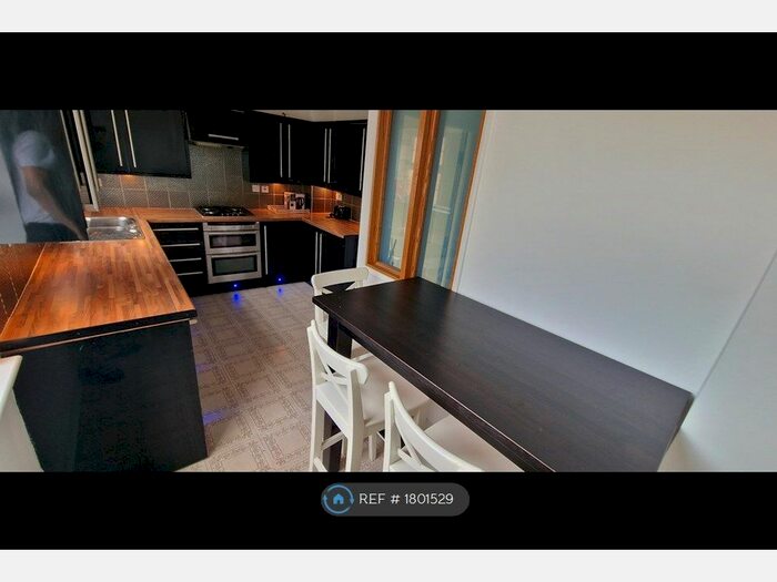 5 Bedroom Semi-Detached House To Rent In Furlong Road, Coventry, CV1