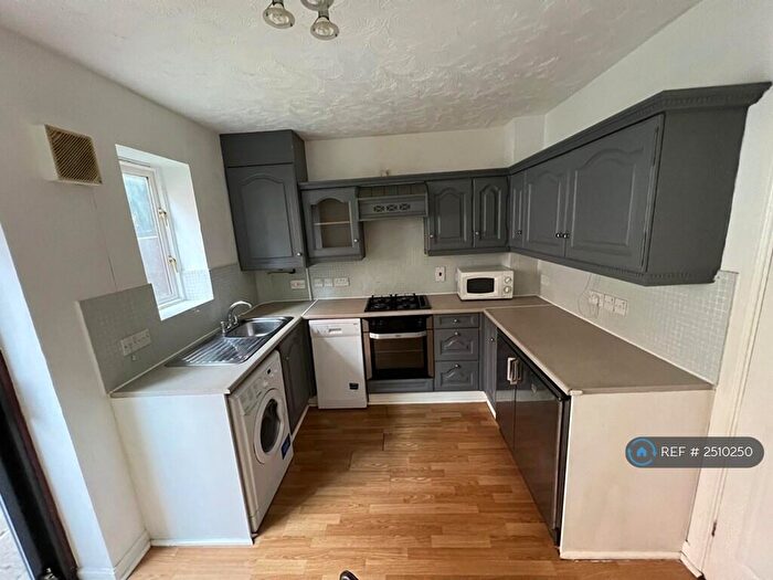 2 Bedroom Terraced House To Rent In Holyrood Mews, London, E16