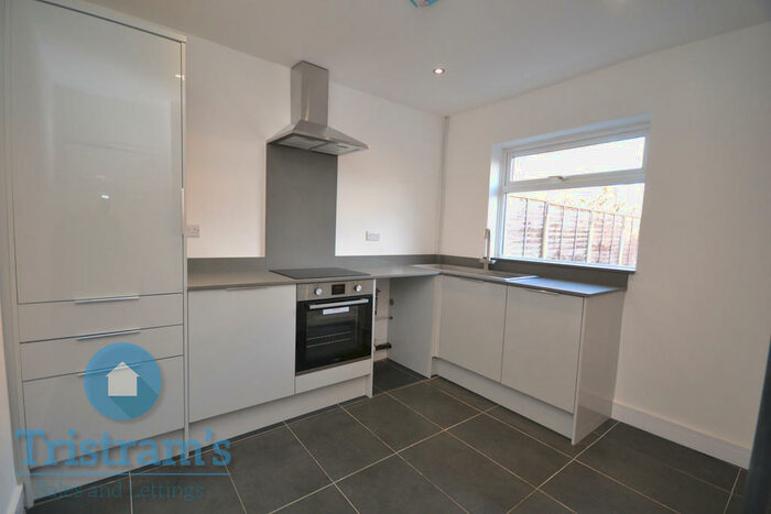 3 Bedroom Semi-Detached House To Rent In Fernwood Crescent, Nottingham, NG8