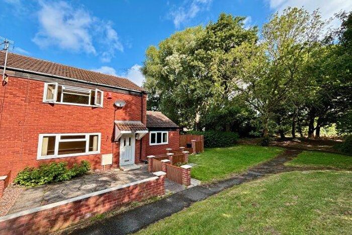 3 Bedroom Property To Rent In Milburn, Tamworth, B77