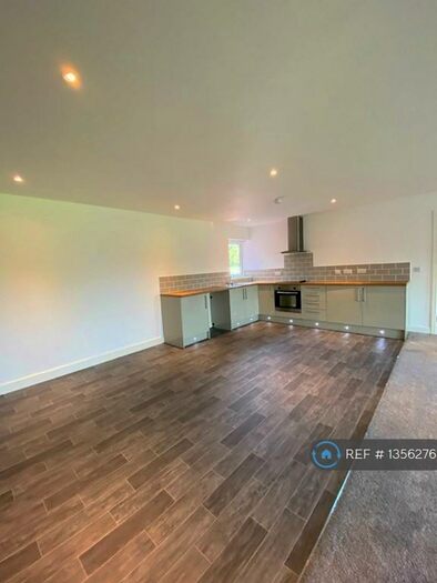 2 Bedroom Flat To Rent In Canklow Road, Rotherham, S60