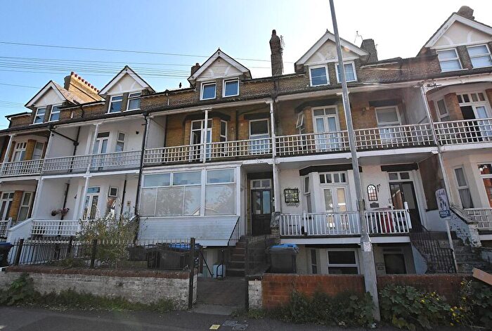 1 Bedroom Flat For Sale In Cuthbert Road, Westgate-On-Sea, CT8