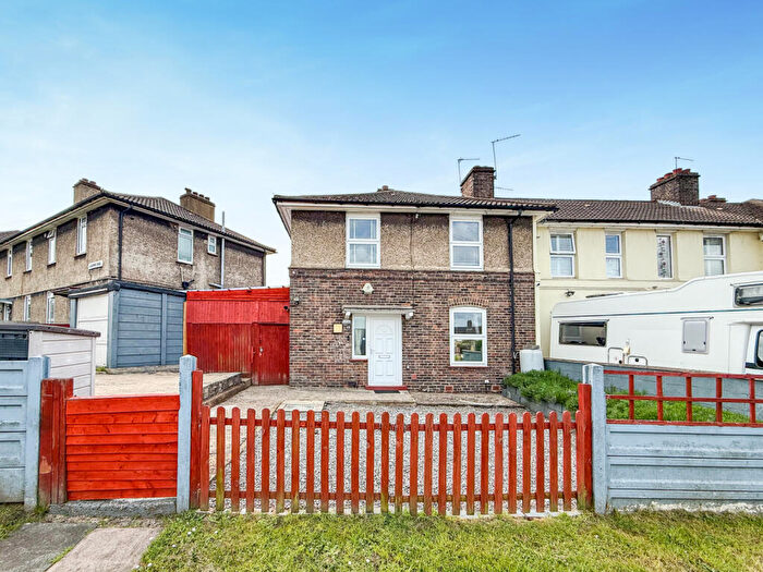 3 Bedroom End Of Terrace House For Sale In Prince John Road, London, SE9