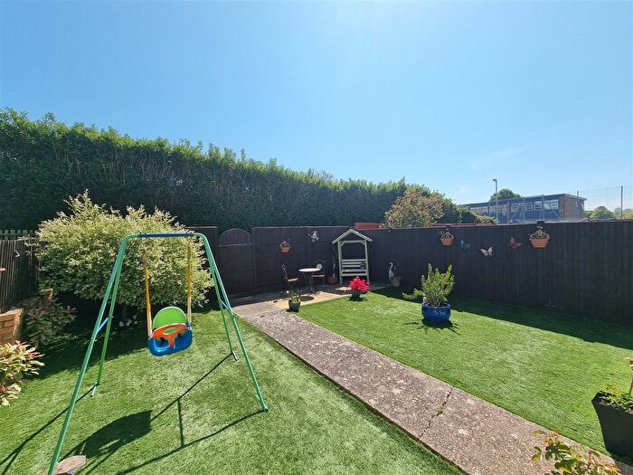 3 Bedroom Semi-detached House For Sale In Portal Road, Gosport, PO13