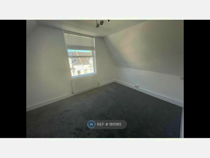 2 Bedroom Flat To Rent In Albert Road, Ramsgate, CT11