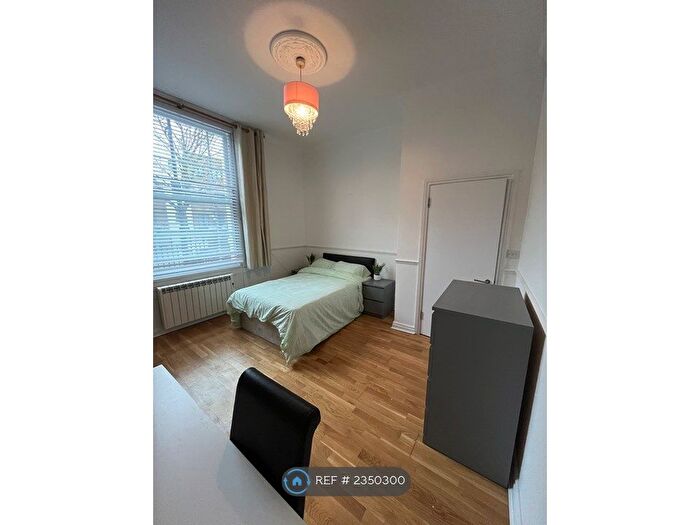2 Bedroom Flat To Rent In Junction Road, London, N19