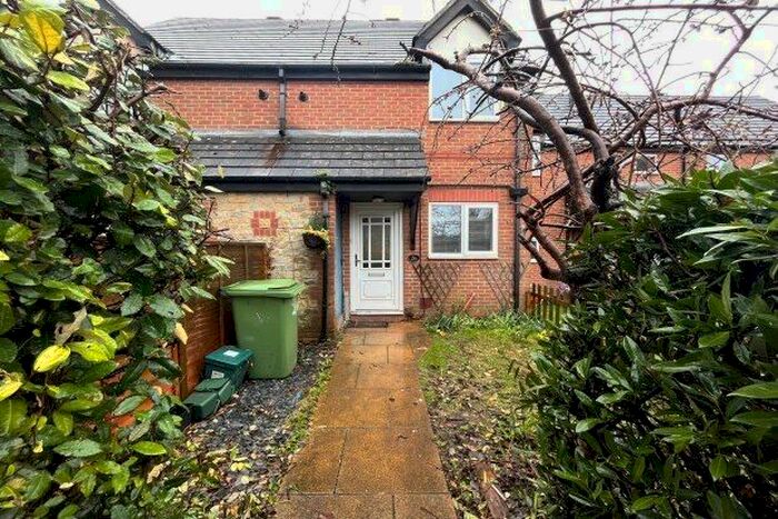 2 Bedroom Semi-Detached House To Rent In Hay Leaze, Bristol, BS37