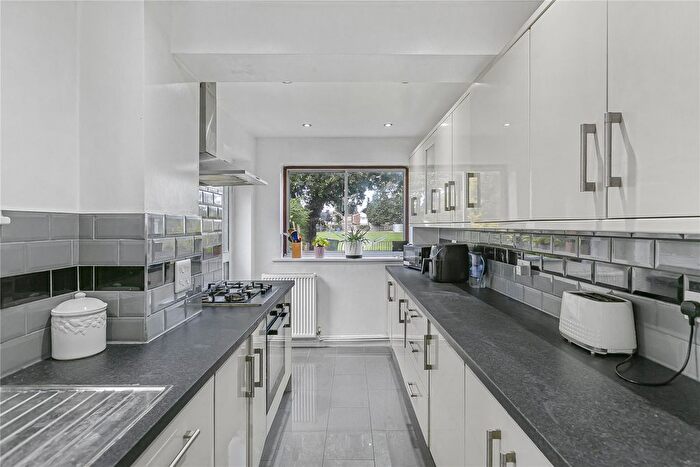 3 Bedroom End Terrace House For Sale In Gilpin Crescent, Twickenham, TW2
