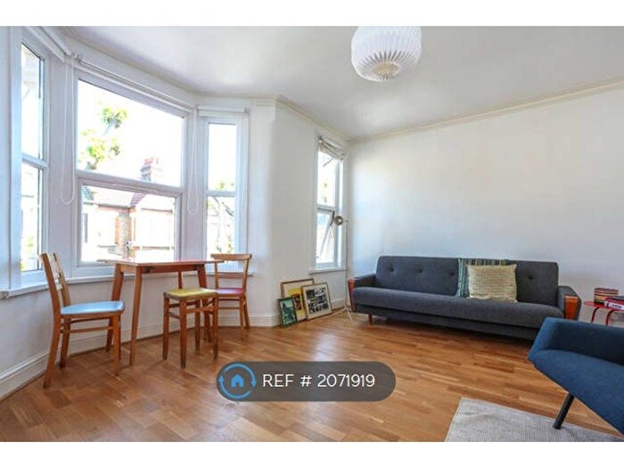 2 Bedroom Terraced House To Rent In Walton Road, London, E13