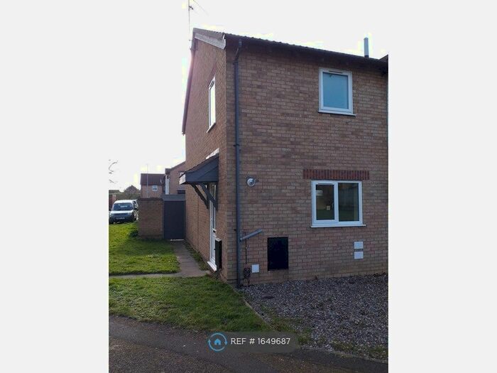 2 Bedroom End Of Terrace House To Rent In Constable Drive, Bradwell, Great Yarmouth, NR31