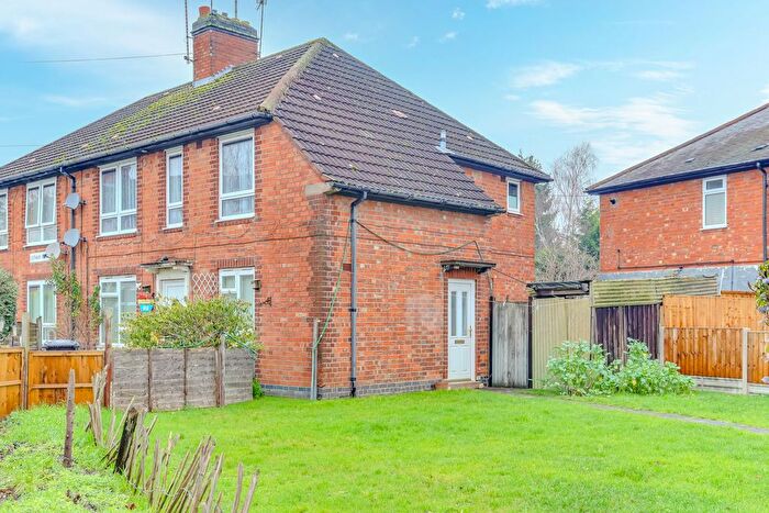 2 Bedroom Flat For Sale In Saffron Lane, Leicester, LE2