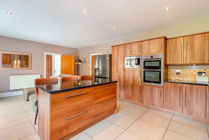 4 Bedroom Detached House For Sale In Usk Road, Pontypool, Torfaen, NP4