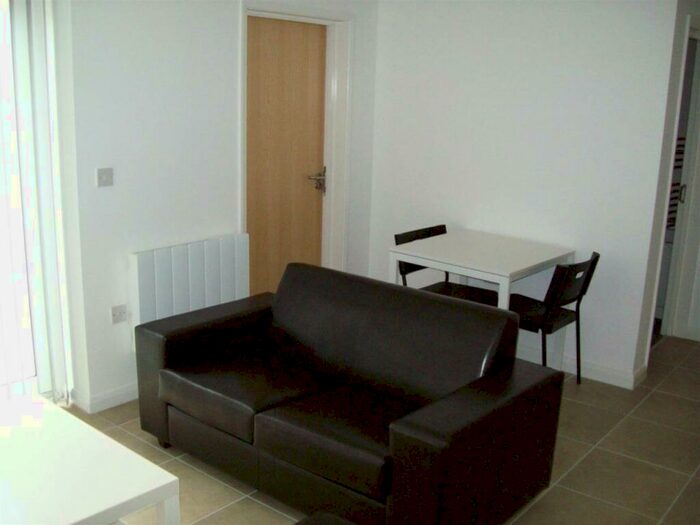 2 Bedroom Flat To Rent In Letty Mews, Cathays, Cardiff, CF24