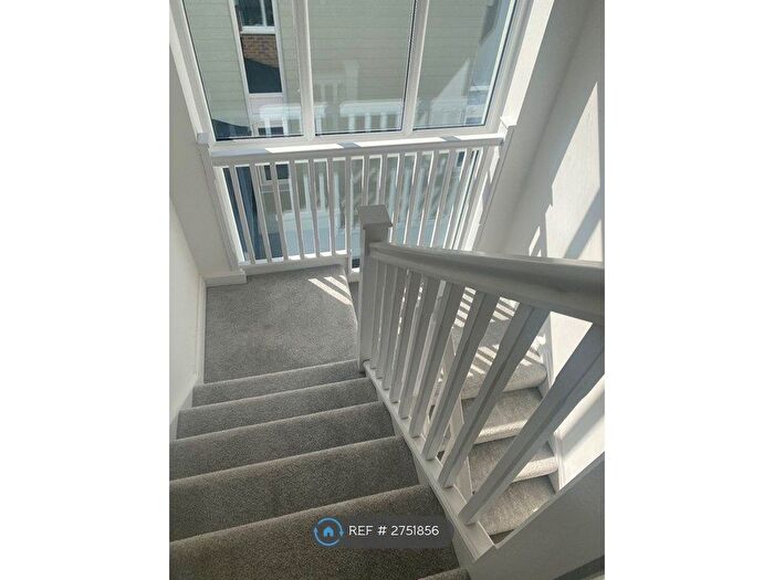 4 Bedroom Detached House To Rent In Safety Bay Close, Rochester, ME1