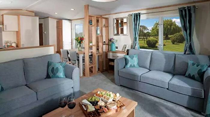 2 Bedroom Property For Sale In St. Leonards, Ringwood, BH24