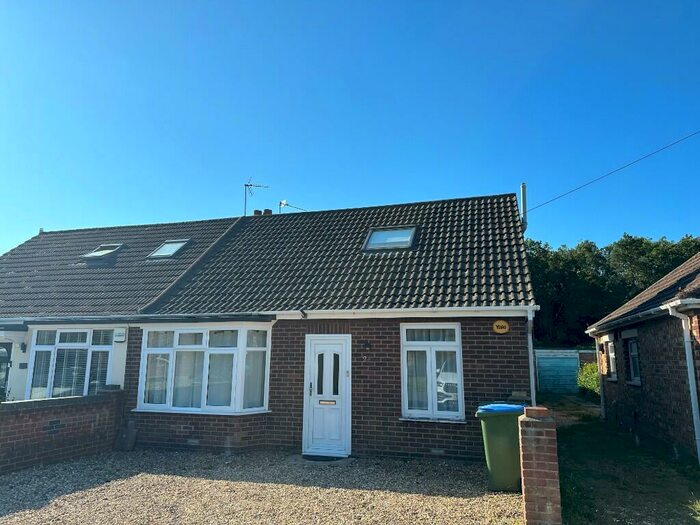 3 Bedroom Semi-Detached Bungalow To Rent In Windmill Grove, Fareham, Hampshire, PO16