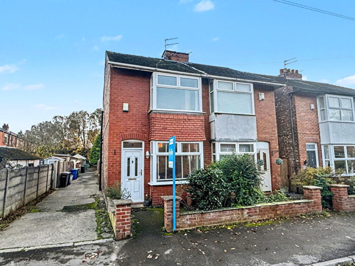 2 Bedroom Semi-Detached House For Sale In Shaftesbury Road, Cheadle Heath, Stockport, SK3
