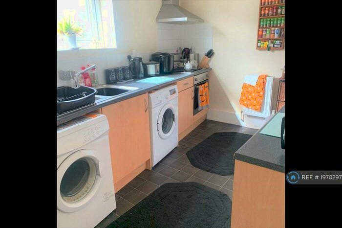 1 Bedroom Flat To Rent In Outram Street, Sutton-In-Ashfield, NG17
