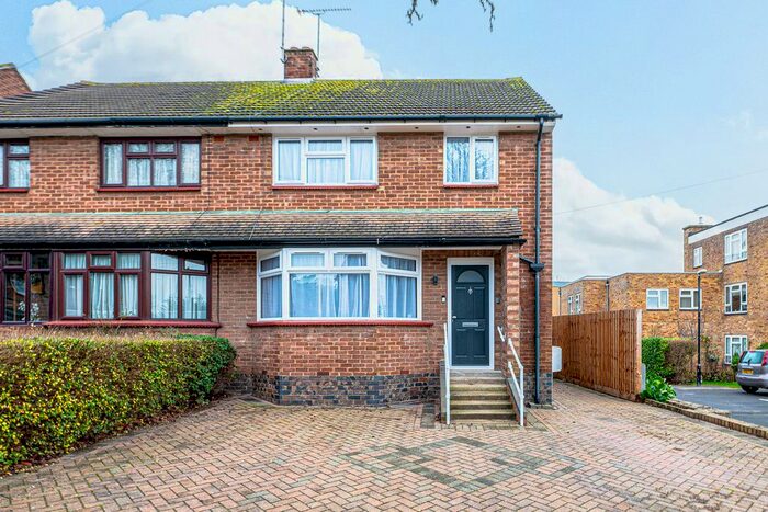 3 Bedroom Semi-Detached House To Rent In Queen Annes Drive, Westcliff On Sea, SS0