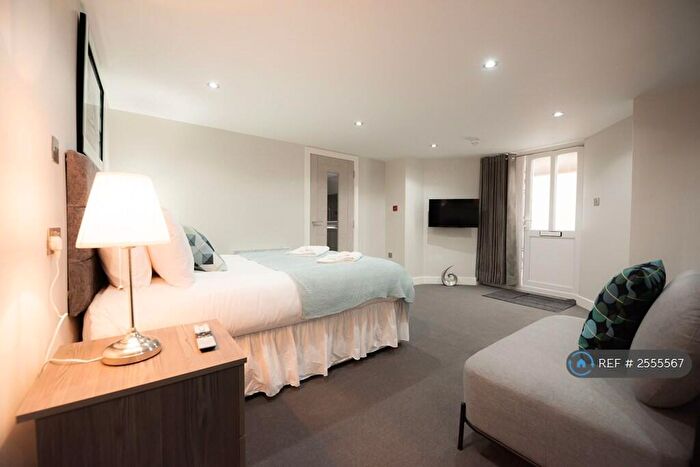 1 Bedroom Flat To Rent In Basingstoke Road, Reading, RG2