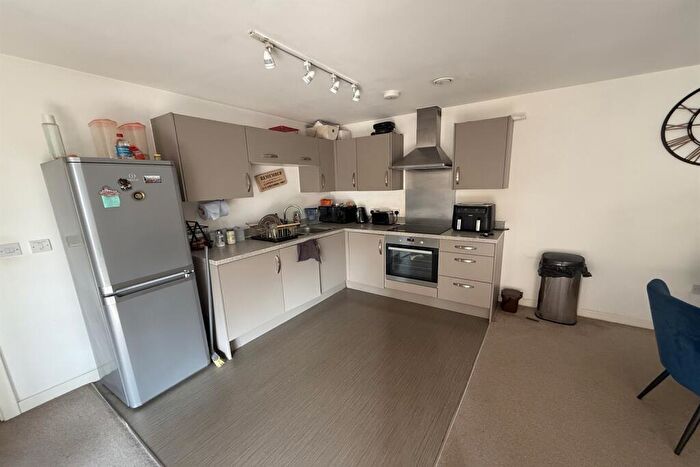 2 Bedroom Flat For Sale In Saxon House, DA17