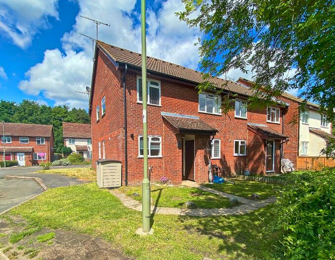 2 Bedroom End Of Terrace House To Rent In Chamomile Gardens, Farnborough, GU14